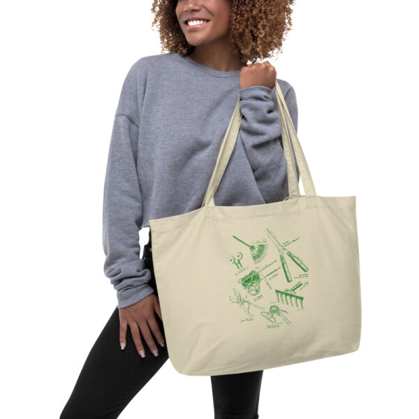 Garden Tools MS|Lineart Tote Large Oyster in action