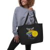 Flying Disc Patent Tote Large in action
