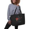 Leash Patent Tote Large Black in action